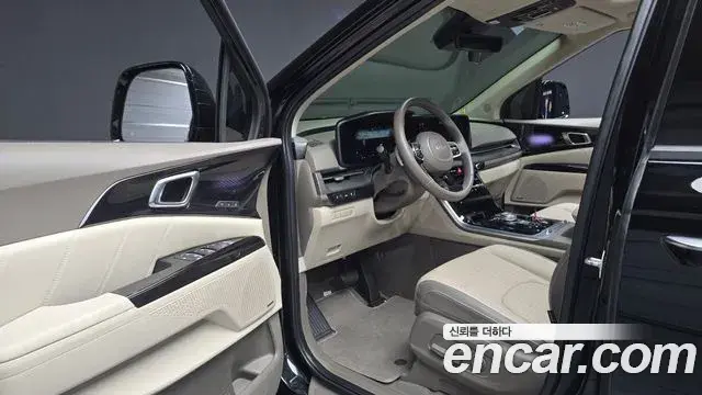 Kia Carnival 2023 — Фото 10/20