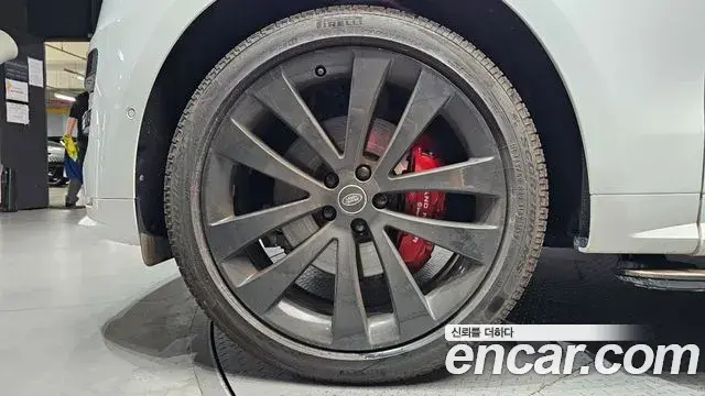 Land Rover Range Rover Sport 2025 — ფოტო 28/30