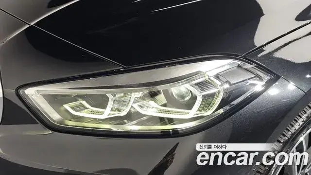 BMW 1 Series 2023 — Şəkil 14/33