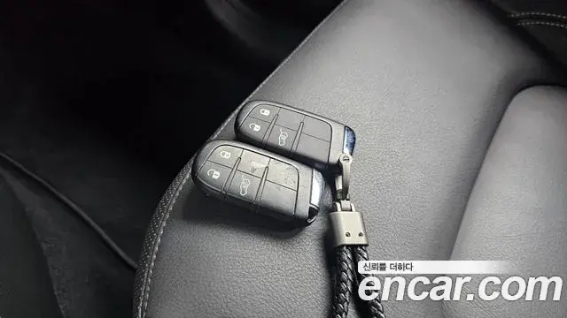 Jeep Renegade 2022 — Photo 2/31