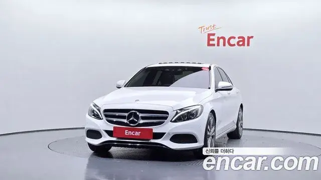 Mercedes-Benz C-Class 2018 — Фото 3/20