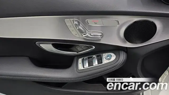 Mercedes-Benz C-Class 2018 — Фото 20/20