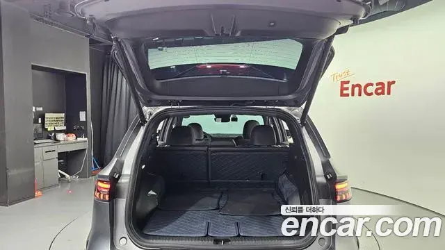 Renault Samsung Grand Koleos 2025 — Photo 8/20