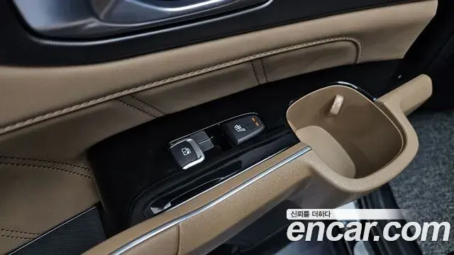 Kia Sorento 2024 — Фото 19/20