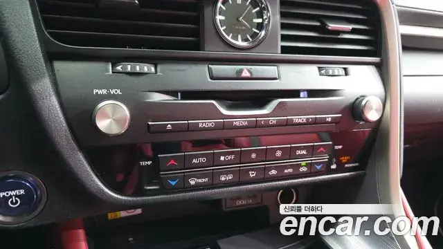 Lexus RX450h 2021 — ფოტო 20/33