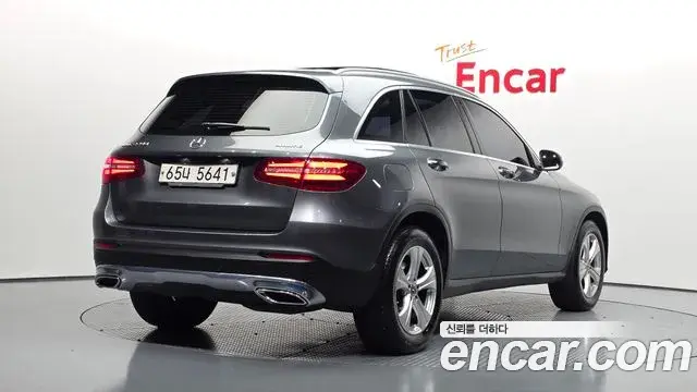 Mercedes-Benz GLC-Class 2018 — Фото 2/20