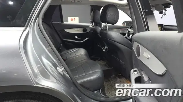 Mercedes-Benz GLC-Class 2018 — Фото 12/20