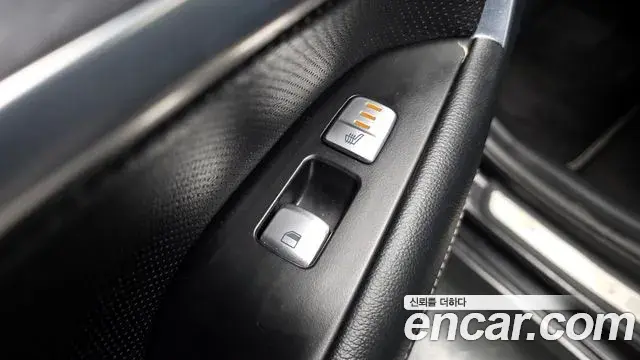 Genesis G70 2019 — Photo 18/19