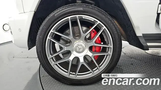 Mercedes-Benz G-Class 2021 — Photo 6/20