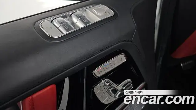 Mercedes-Benz G-Class 2021 — Photo 3/20