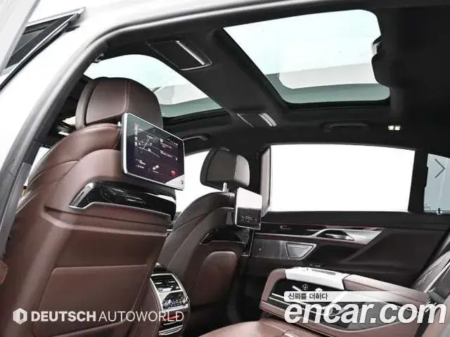 BMW 7 Series 2019 — Photo 20/20