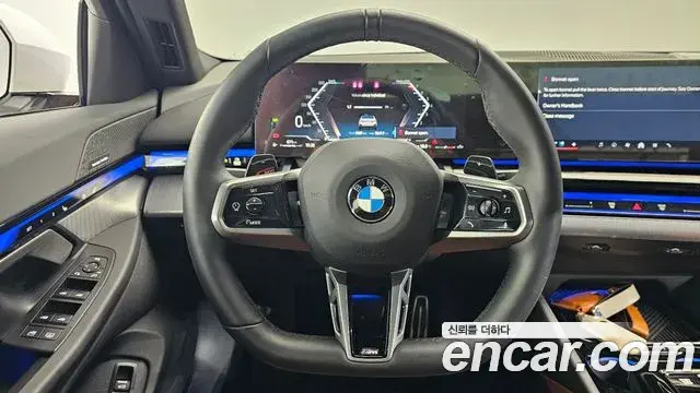 BMW 5 Series 2025 — Photo 20/32