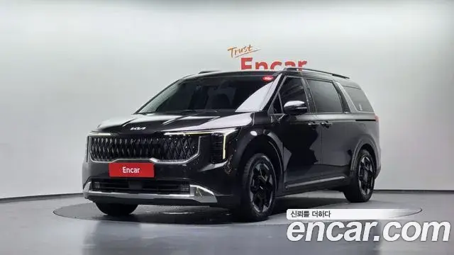 Kia Carnival 2023 — Фото 1/20