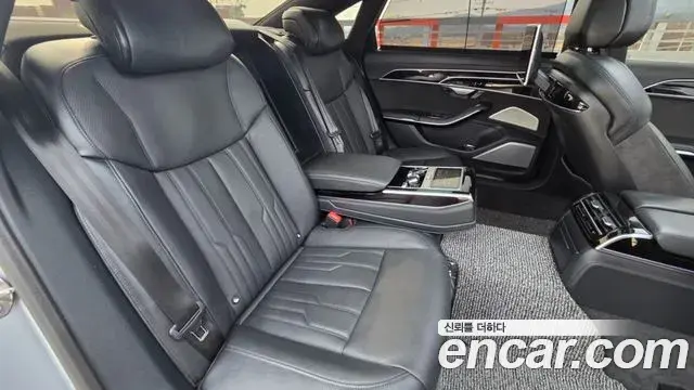 Audi A8 2020 — Şəkil 19/20