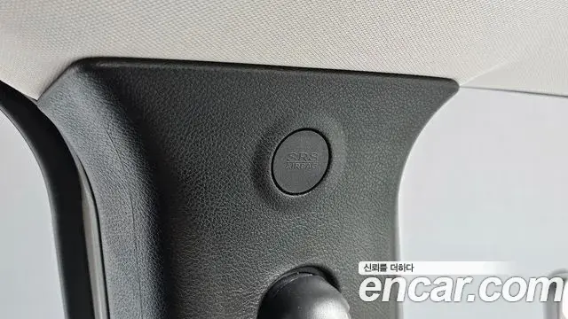 Jeep Renegade 2023 — ფოტო 31/31