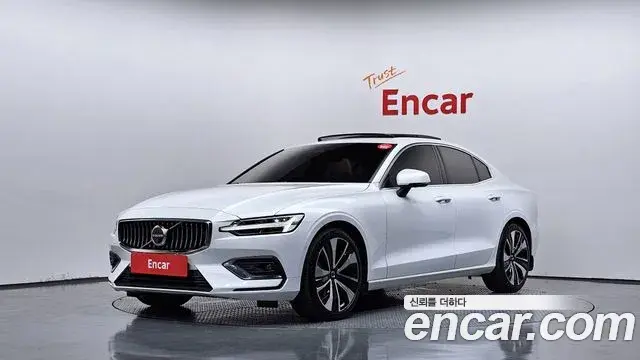 Volvo S60 2023 — Şəkil 19/38