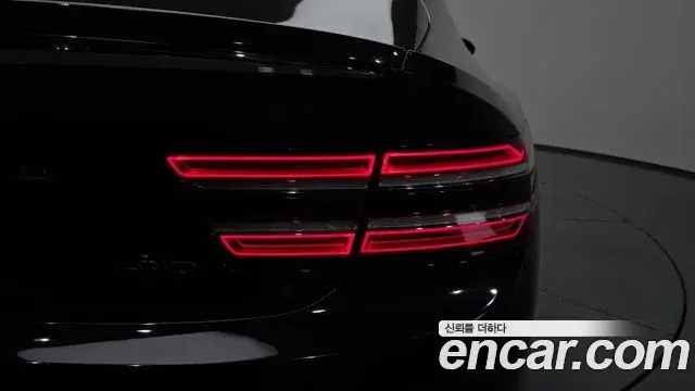 Genesis G80 2021 — Photo 8/35