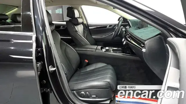 Genesis G80 2021 — Photo 32/35