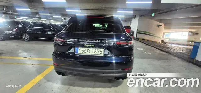 Porsche Cayenne 2021 — ფოტო 10/20