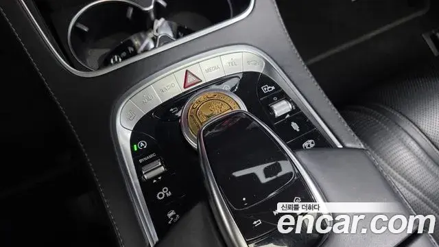 Mercedes-Benz S-Class 2020 — Фото 19/20