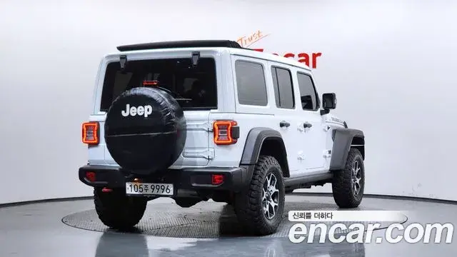 Jeep Wrangler 2019 — Şəkil 2/33