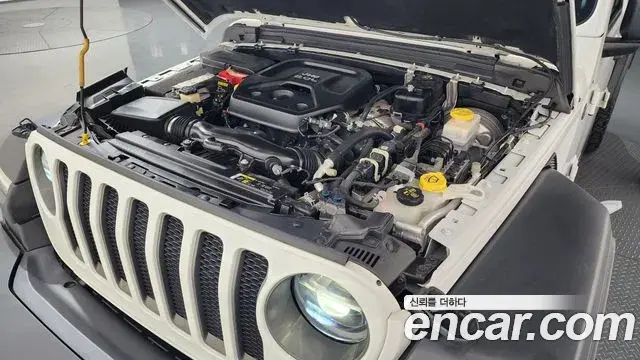 Jeep Wrangler 2019 — Şəkil 26/33