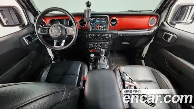 Jeep Wrangler 2019 — Şəkil 20/33