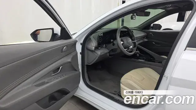 Hyundai The New Avante Hybrid 2022 — Şəkil 13/30