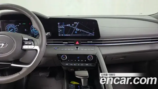 Hyundai The New Avante Hybrid 2022 — Şəkil 17/30