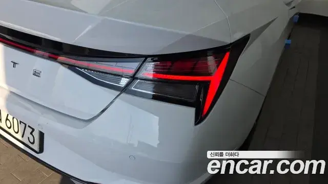 Hyundai The New Avante Hybrid 2022 — Şəkil 15/30