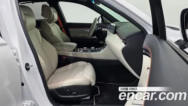 Genesis GV70 2025 — ფოტო 18/20