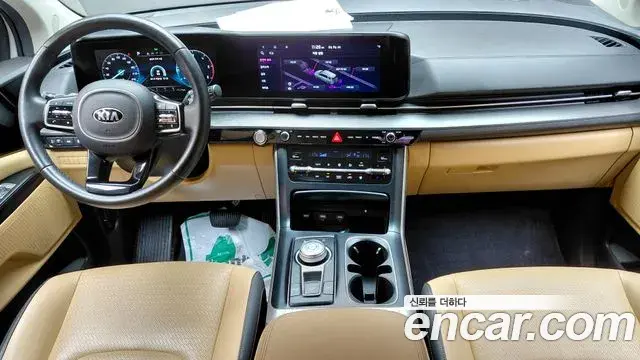 Kia Carnival 2021 — Şəkil 20/29