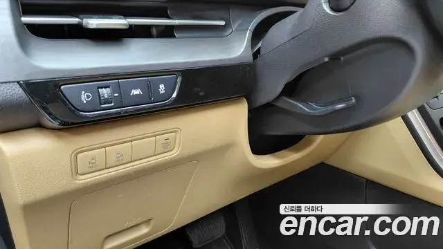 Kia Carnival 2021 — Şəkil 15/29