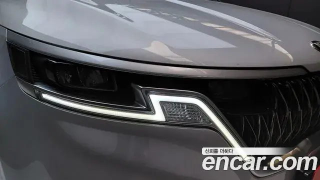 Kia Carnival 2021 — Şəkil 23/29