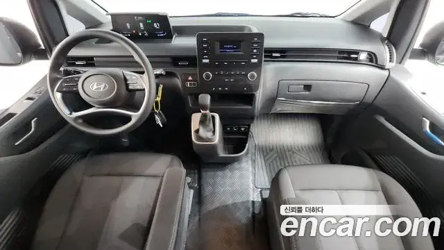 Hyundai Staria 2025 — Фото 6/20
