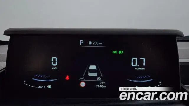 Hyundai Staria 2025 — Фото 7/20