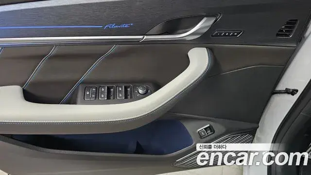 Renault Samsung Filante 2026 — Photo 12/36