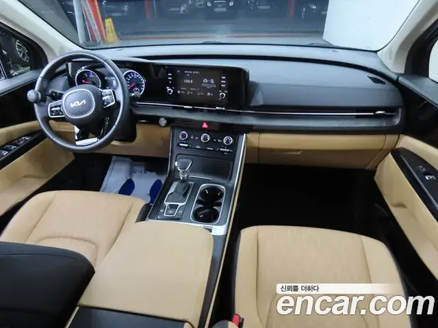 Kia Carnival 2023 — Фото 4/20