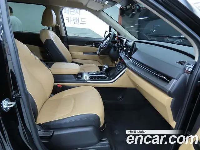 Kia Carnival 2023 — Фото 5/20
