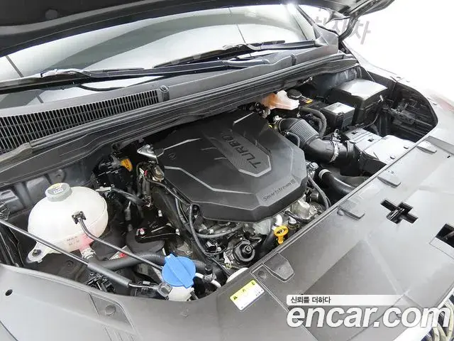 Kia Carnival 2023 — Фото 18/20