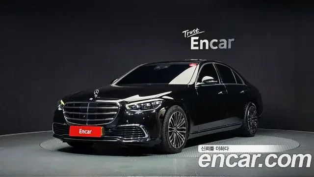 Mercedes-Benz S-Class 2024 — Photo 4/33