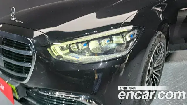 Mercedes-Benz S-Class 2024 — Photo 15/33