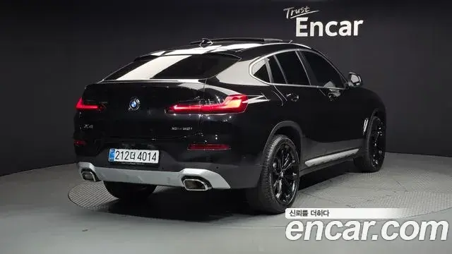 BMW X4 2025 — Фото 2/20