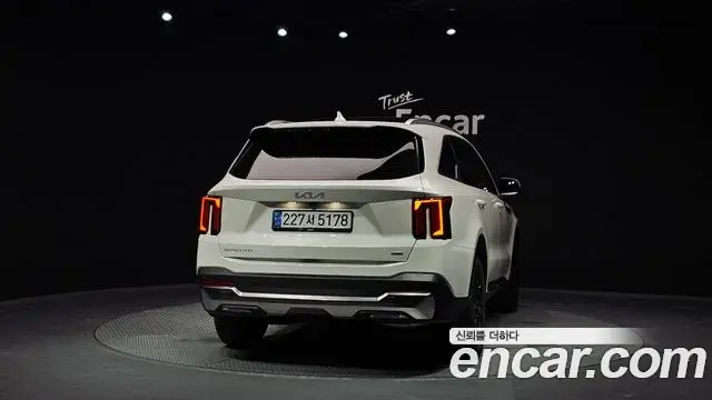 Kia Sorento 2025 — Şəkil 29/42