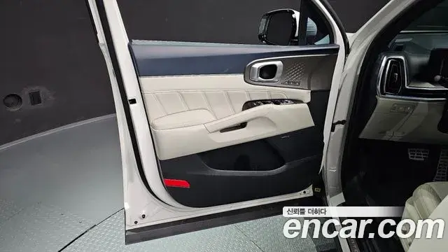 Kia Sorento 2025 — Şəkil 15/42