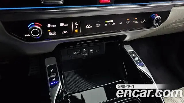 Kia Sorento 2025 — Şəkil 18/42