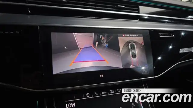 Audi A8 2021 — ფოტო 4/20