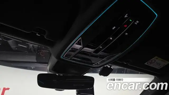 Audi A8 2021 — ფოტო 11/20