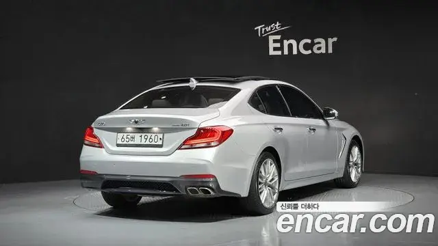 Genesis G70 2018 — ფოტო 15/31