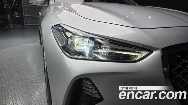 Genesis G70 2018 — ფოტო 11/31